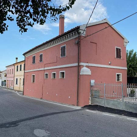 B&B La Grancia Chiaravalle Exterior photo